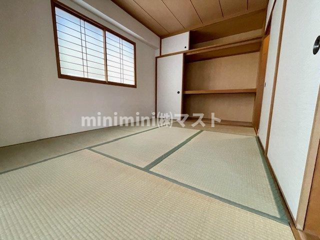 パークヒルズゼンボー大手前の和室