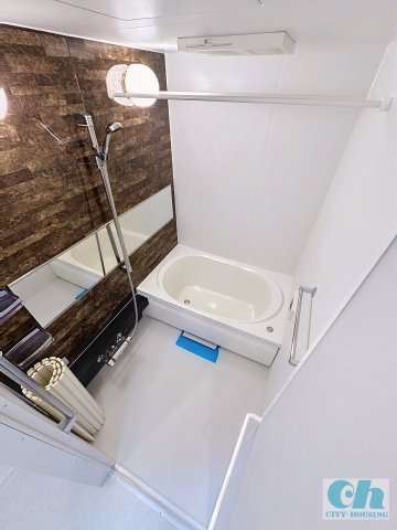 コモーダ大森南 305号室の浴室