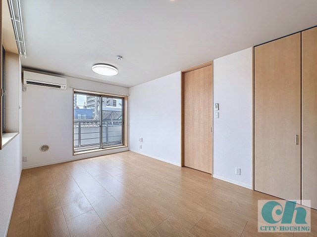 コモーダ大森南 305号室の居間・リビング