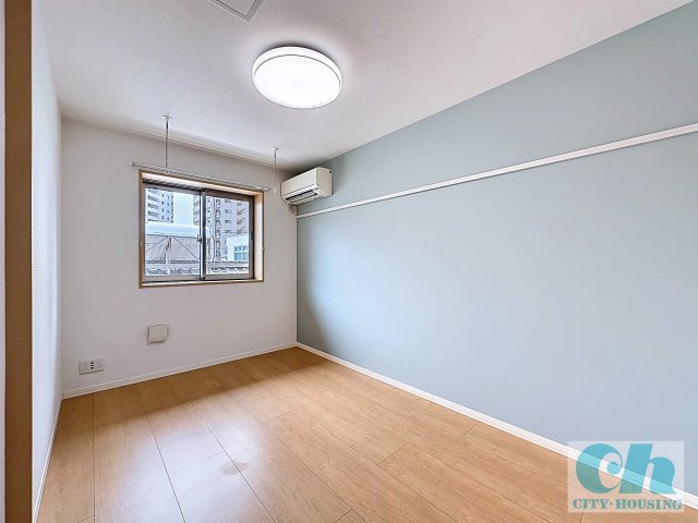 コモーダ大森南 305号室の洋室