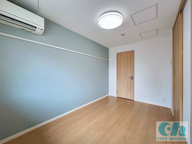 コモーダ大森南 305号室の洋室