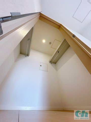 コモーダ大森南 305号室の収納