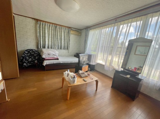 【洋室】 | 【中古戸建て】井川町八田大倉 | ２階洋室
広さにゆとりのある洋室。寝室や趣味部屋にも