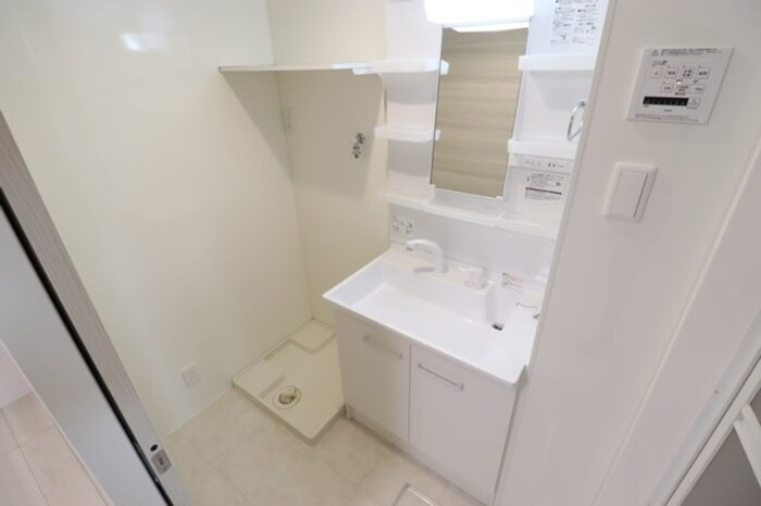 サンライズガーデンさくら|洗髪洗面化粧台・室内洗濯機置き場