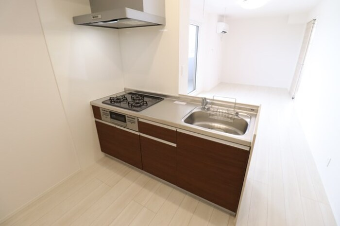 サンライズガーデンさくらのキッチン|対面式システムキッチン