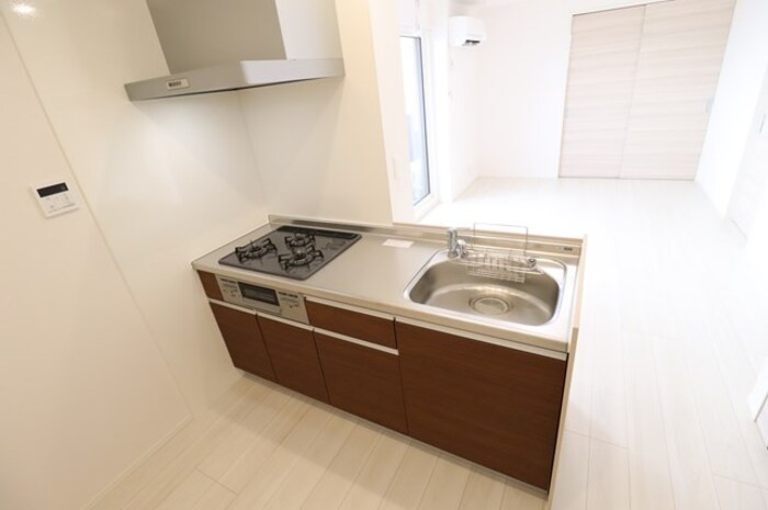 サンライズガーデンさくらのキッチン|対面式システムキッチン