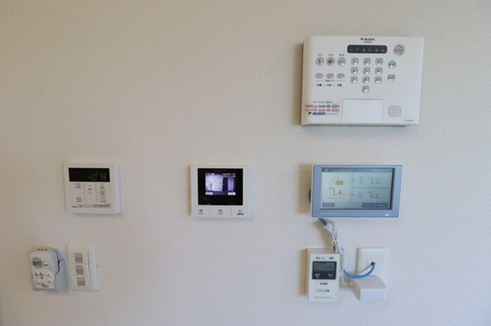 サンライズガーデンさくらのセキュリティ|ALSOKホームセキュリティ・モニター付きインターホン・追い焚き給湯器