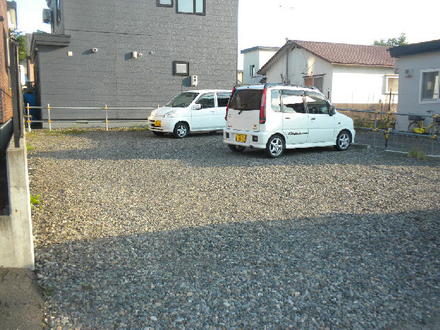 ロブ・ノールの駐車場