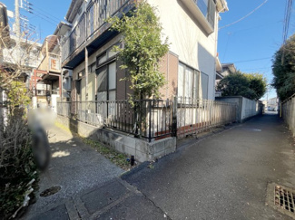【その他】 | 京王線・飛田給駅まで5分のエキチカ一棟アパート（再建築不可） | 前面道路部分。大通りから一本入っており、車の通行も無いのでエキチカですが静かな環境が魅力！