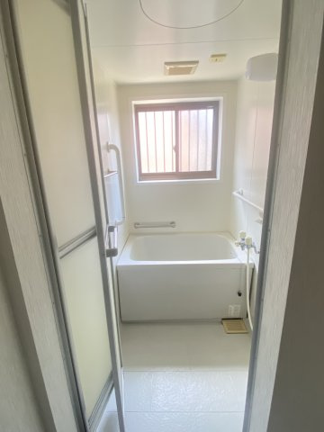 御国野町深志野三戸一の浴室