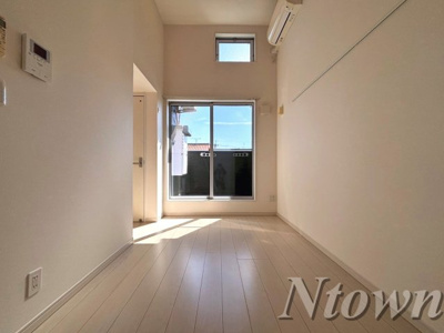 【居間・リビング】 | ラヴィータフェリーチェ | ゆったり過ごせる居間です