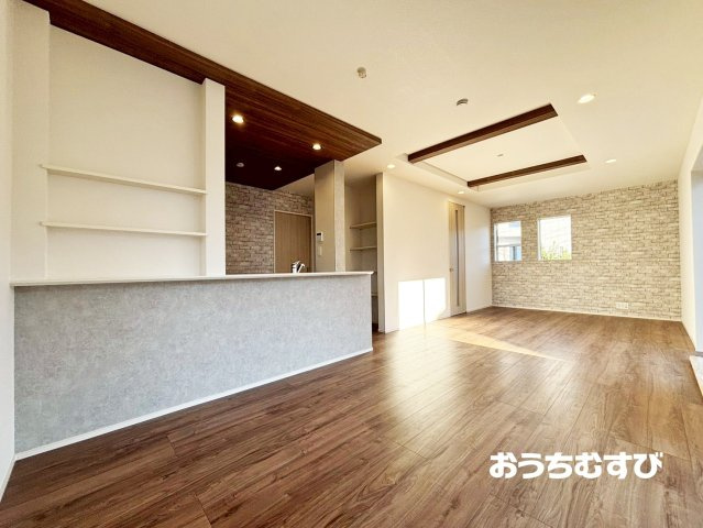 名東区梅森坂1丁目(全2棟)の前面道路含む現地写真