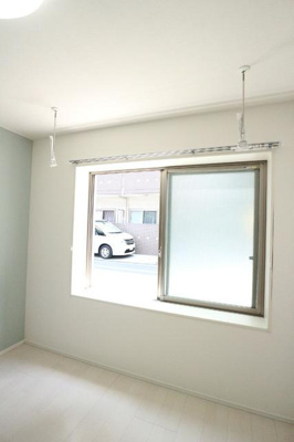 【居間・リビング】 | ステラ住吉 | 設備 室内物干し 