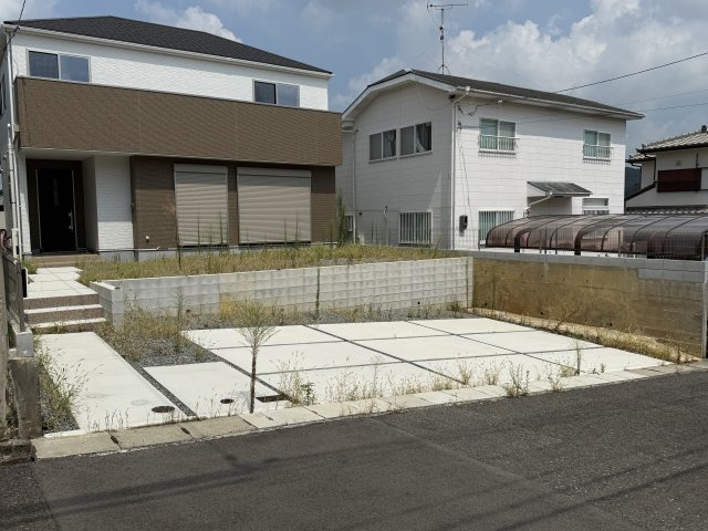 西区秋葉台2丁目中古戸建の外観