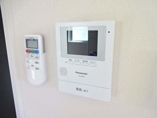 ロイヤルハイツ横浜のセキュリティ|カメラ付インターホン