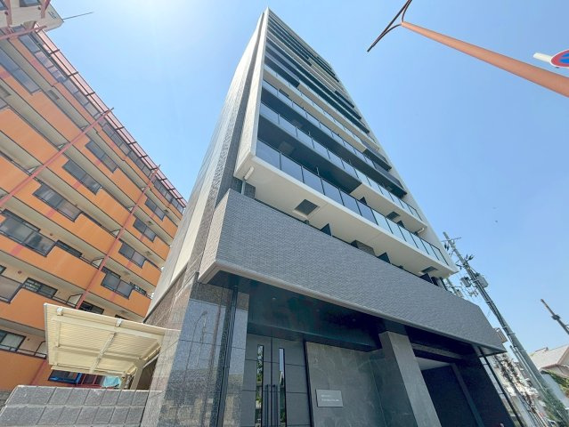 プレサンス西淡路レジェーロの外観