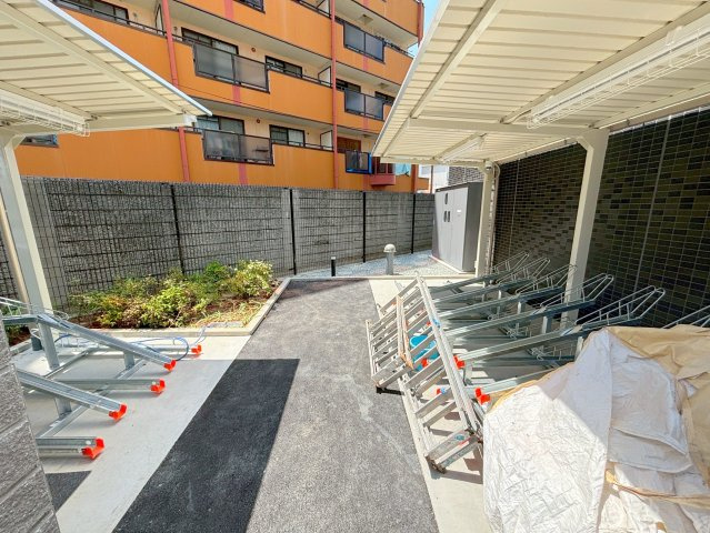 プレサンス西淡路レジェ―ロの駐車場