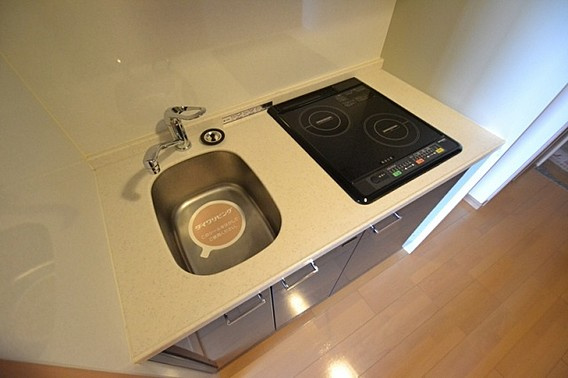 カスタリア三宮のキッチン