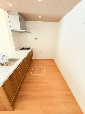 WICあり収納豊富　伊川谷町潤和　新築2区画　1号棟のキッチン