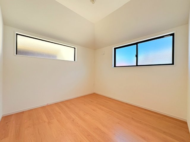 WICあり収納豊富　伊川谷町潤和　新築2区画　1号棟の洋室