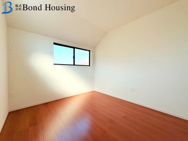 駐車2台可能　伊川谷町潤和　新築2区画　2号棟の洋室