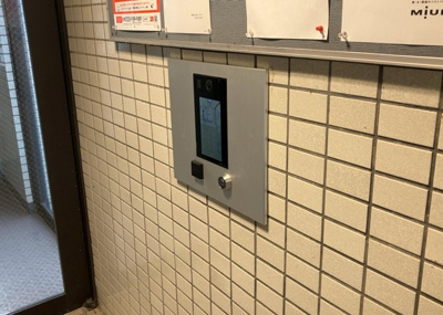 【防犯設備】 | クリオ矢部１番館 | 当然のことではありますが、オートロックやセンサーライト、ホームセキュリティーなどの防犯設備があれば、小さいお子様がいるご家庭も安心ですよね！まず物件購入の際は、防犯設備もチェックするようにしましょう。
