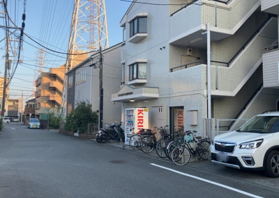【外観】 | クリオ矢部１番館 | 隣家の土地はどうなっているのか、生活利便施設が近くにあるのか、学校まで近いかなど、お客様のライフスタイルにあわせたイメージが重要です。また、近くにあると困る施設が近くにないかも確認するといいでしょう。