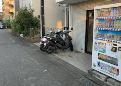 【駐車場】 | クリオ矢部１番館 | 駐車場と明記されていても、最小スペースでつくられた駐車場だと大型車は駐車できなかったり、出入りしにくくなったりする可能性があります。お車のサイズと購入したい物件の駐車場のサイズを現地で確認しましょう。