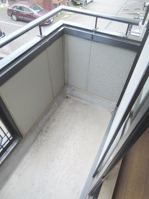 カサベルデＡ・Ｂのバルコニー|南向きのバルコニー