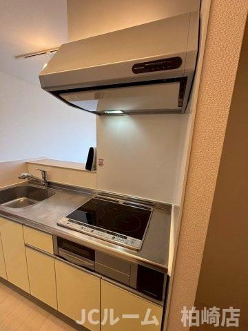 柏崎市桜木町のアパートのキッチン