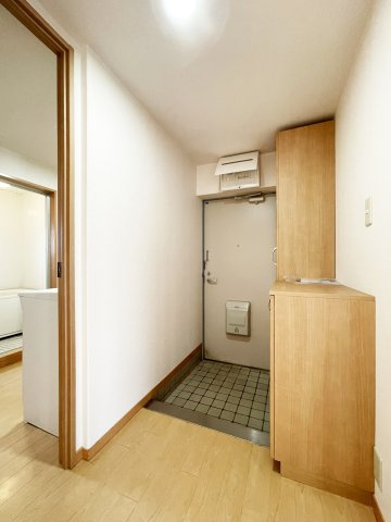 第1コーポ浜田の玄関