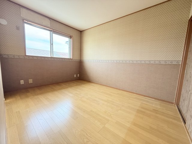 神戸市西区学園西町2丁目　戸建の洋室