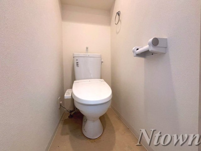 【トイレ】 | プレサンス千種アイル | 清潔感のあるトイレです