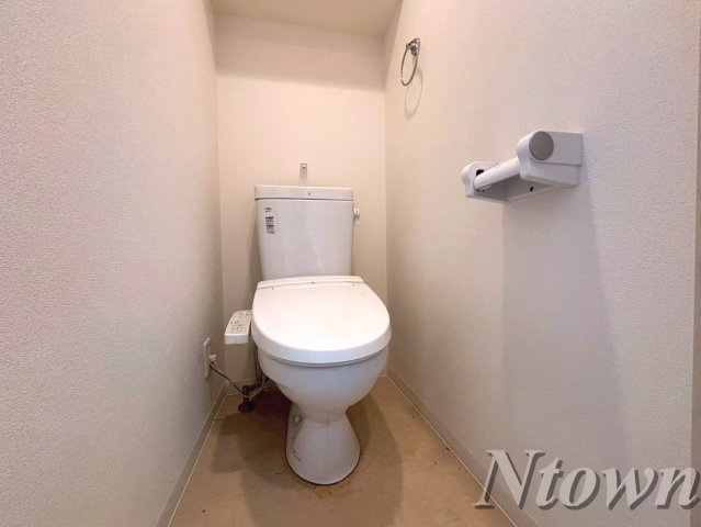 【トイレ】 | プレサンス千種アイル | 清潔感のあるトイレです