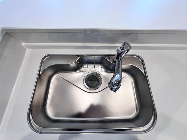 郡山市片平町釜場　新築分譲住宅　1号棟のキッチン