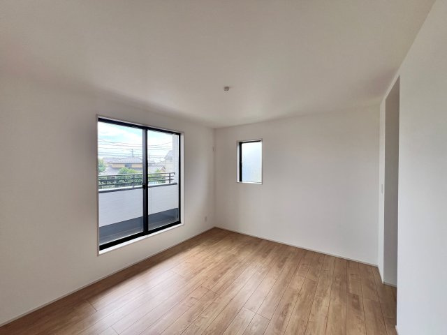 郡山市片平町釜場　新築分譲住宅　1号棟の洋室