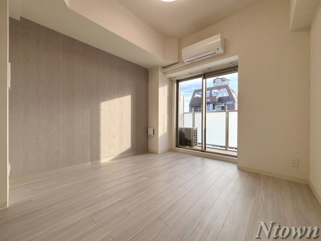 【居間・リビング】 | プレサンス広小路通今池 | こちらの居間で趣味の時間をお楽しみください