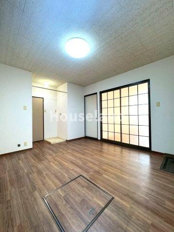 グリーンゲーブルスの居間・リビング