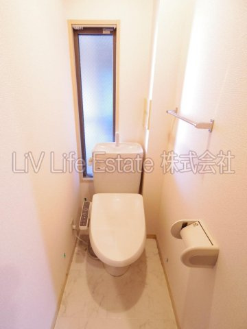 小平市小川町１丁目のアパートのトイレ