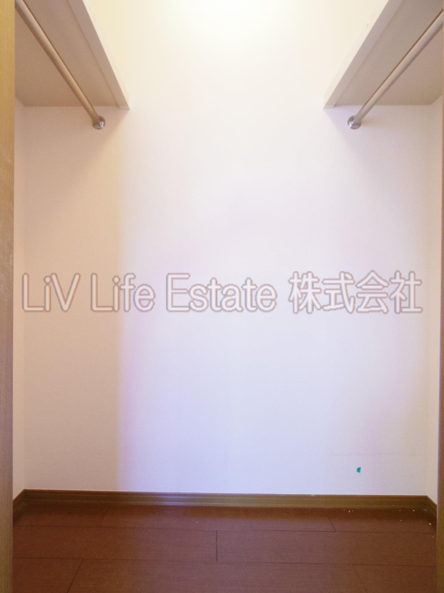 小平市小川町１丁目のアパートの収納