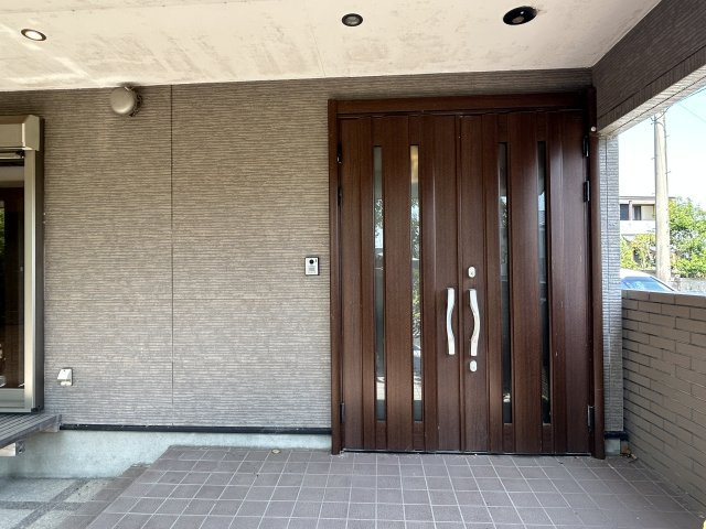 羽ノ浦町中庄神木中古戸建ての玄関