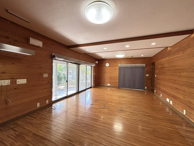 羽ノ浦町中庄神木中古戸建ての居間・リビング
