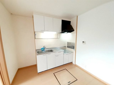 【キッチン】 | ソレイユ元町Ａ | キッチンでお料理をお楽しみください