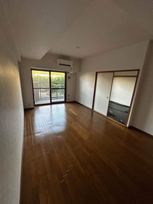 【居間・リビング】 | 藤和ハイタウン企救丘駅前Ⅱ | ゆったりとしたリビングです