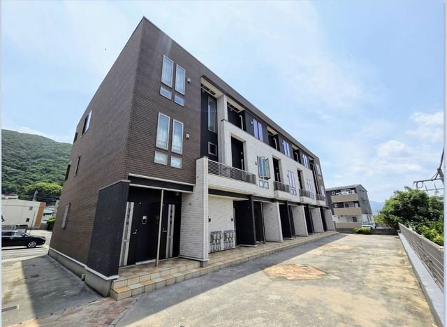 【外観】 | エスカーザ | 外観は落ち着いています