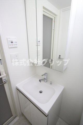 リヴシティ横濱石川町の独立洗面台