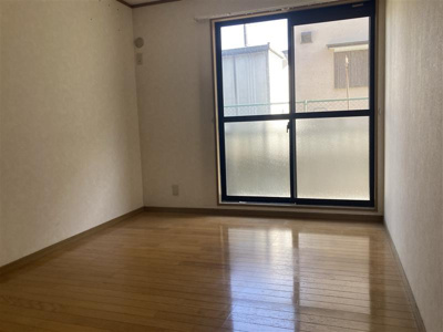 【居間・リビング】 | ヴィラ・シャルマン | 使いやすいリビングです