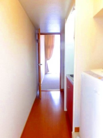 レオパレスつくばの玄関