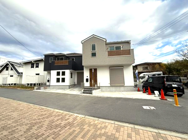 茅ヶ崎市南湖5丁目新築戸建て　4期2号棟の前面道路含む現地写真|前面道路含む現地写真です