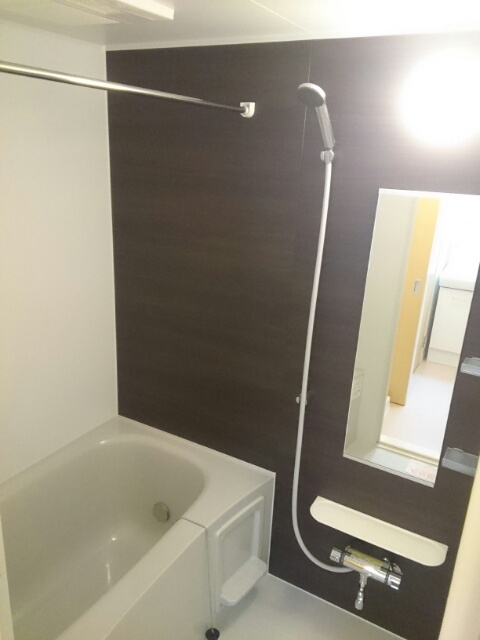 セレーノＢの浴室